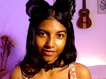 yuliethpetite – webcam model profile photo